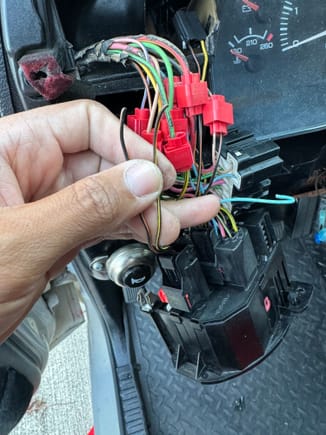 this is showing the two wire leads from the second connector in question