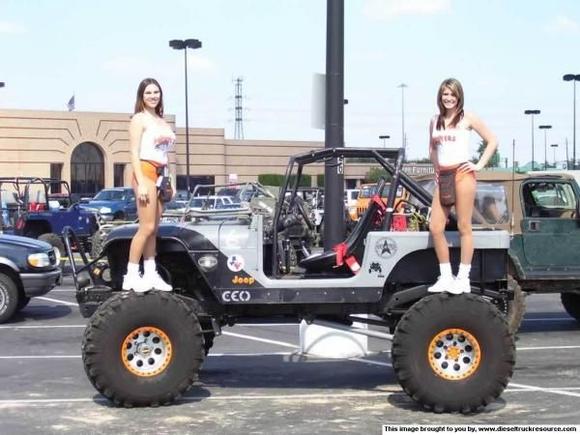 44129Hooters Jeep