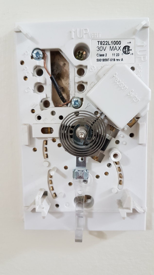 Installed new thermostat with hole upside down. Just realized it goes at  the 12 o'clock position. Can I leave it like that? : r/MechanicAdvice