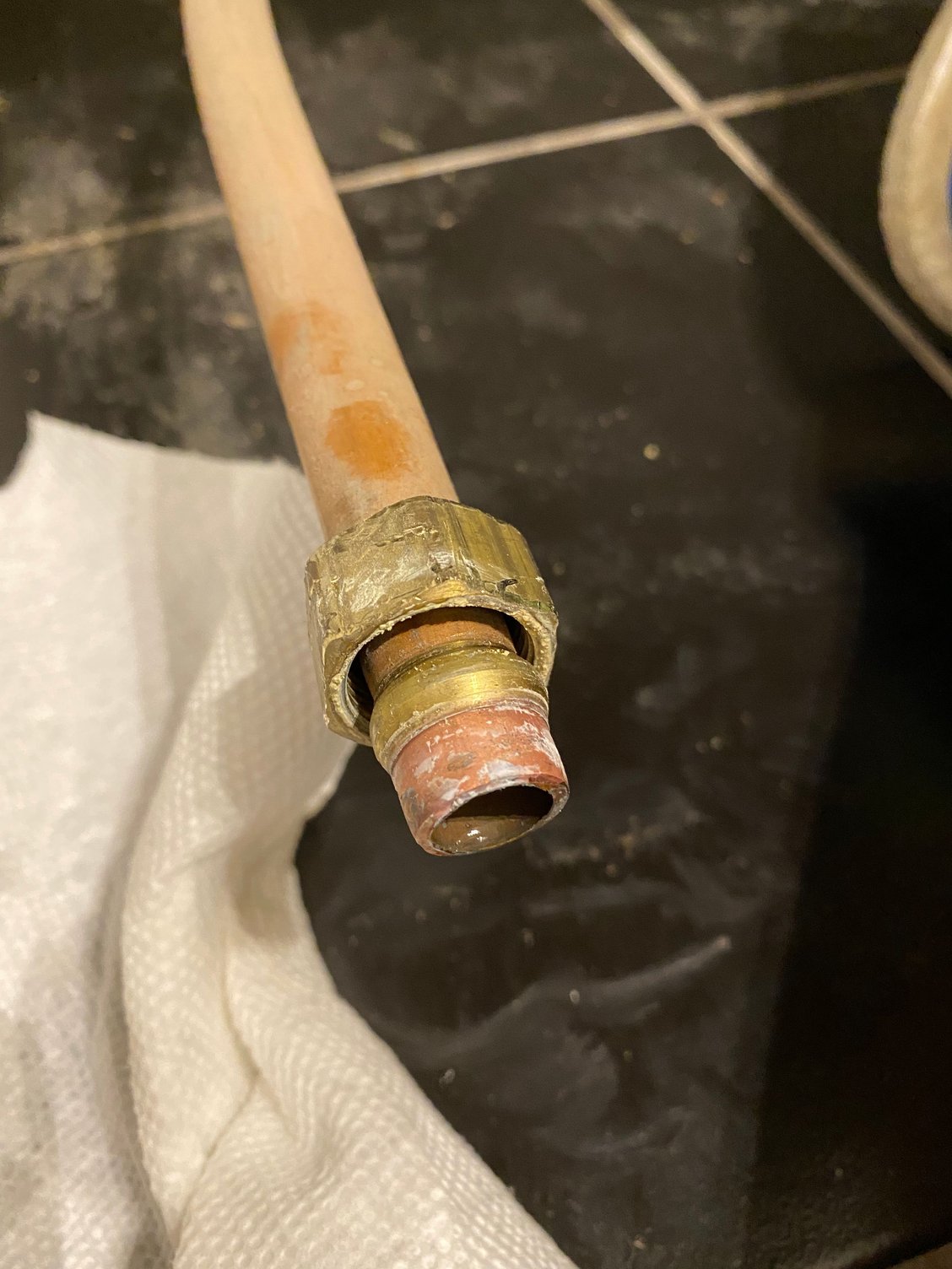 Dishwasher installation copper hot water pipe