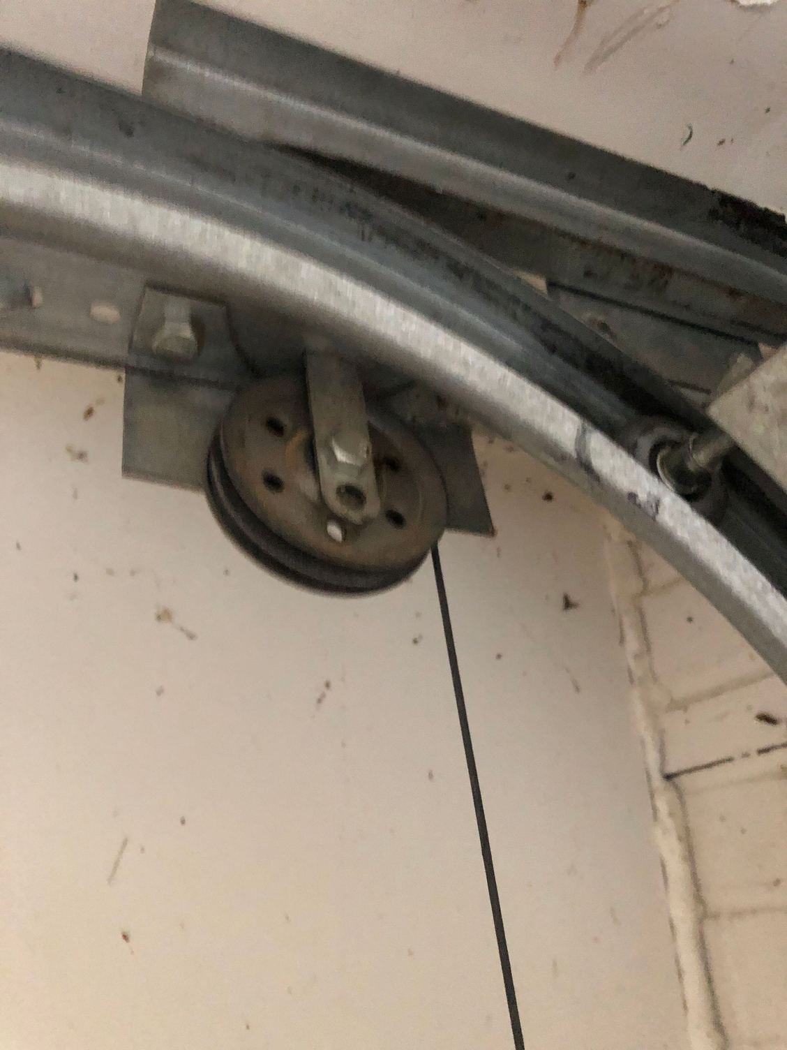 Garage Door pulley identification for replacement