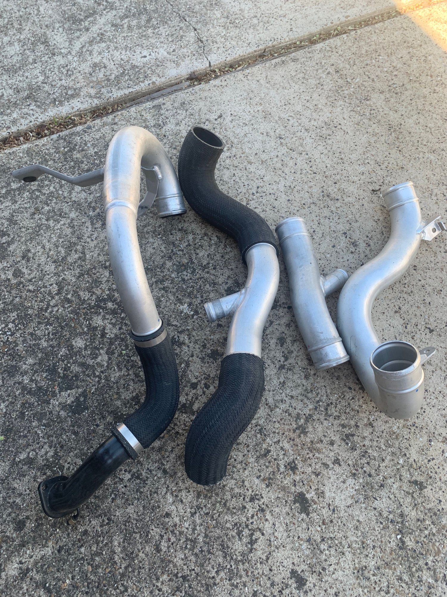 Engine - Intake/Fuel - Evo 8 intercooler pipes (stock) FREE pickup only Dallas area - Used - 2003 to 2006 Mitsubishi Lancer Evolution - Richardson, TX 75081, United States