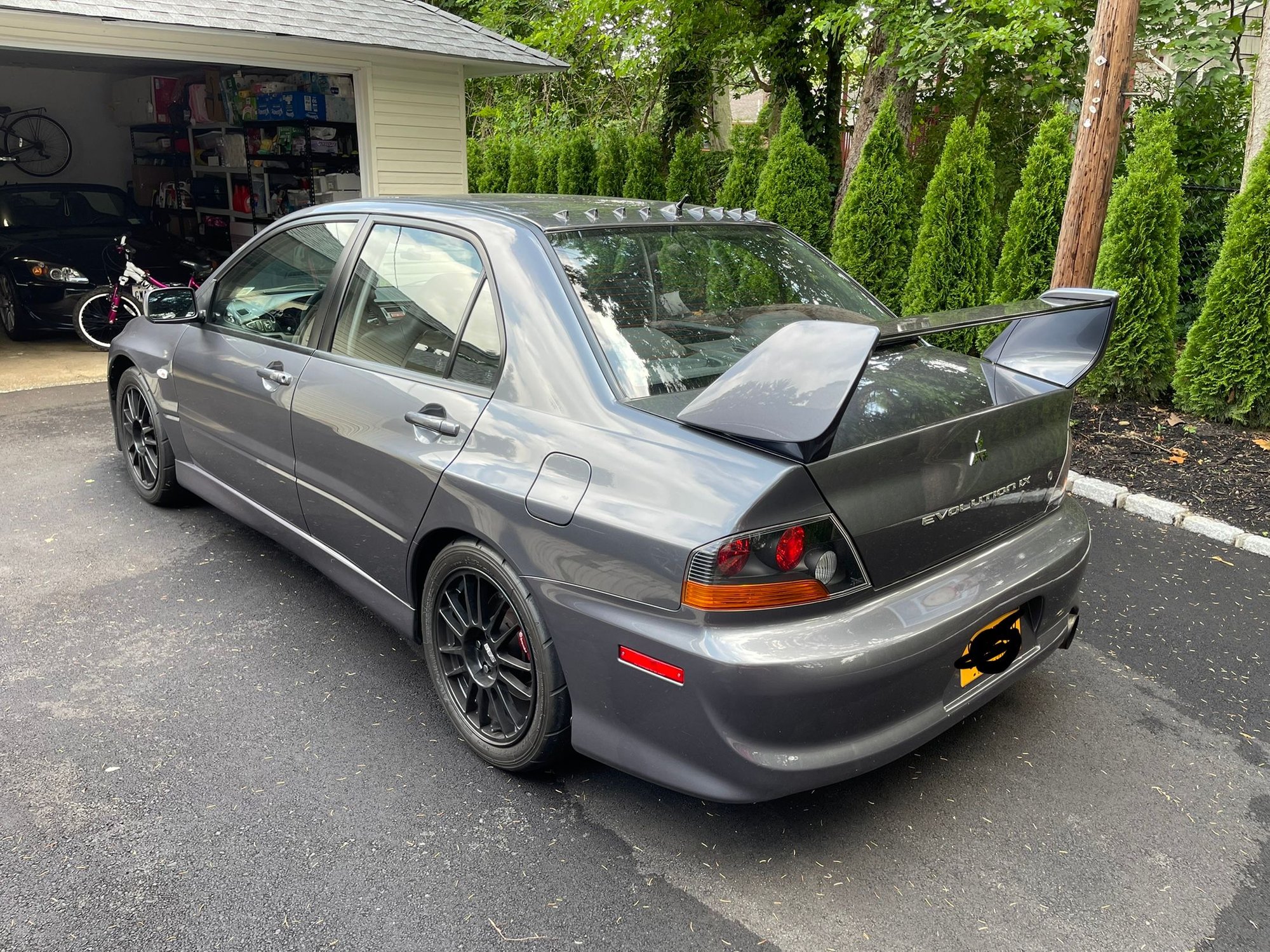 2006 Mitsubishi Lancer Evolution - Mint 06 evo 9 MR-SE only 43k on clock - Used - VIN JA3AH86C16U068837 - 43,000 Miles - 4 cyl - AWD - Manual - Sedan - Gray - Long Island, NY 11706, United States