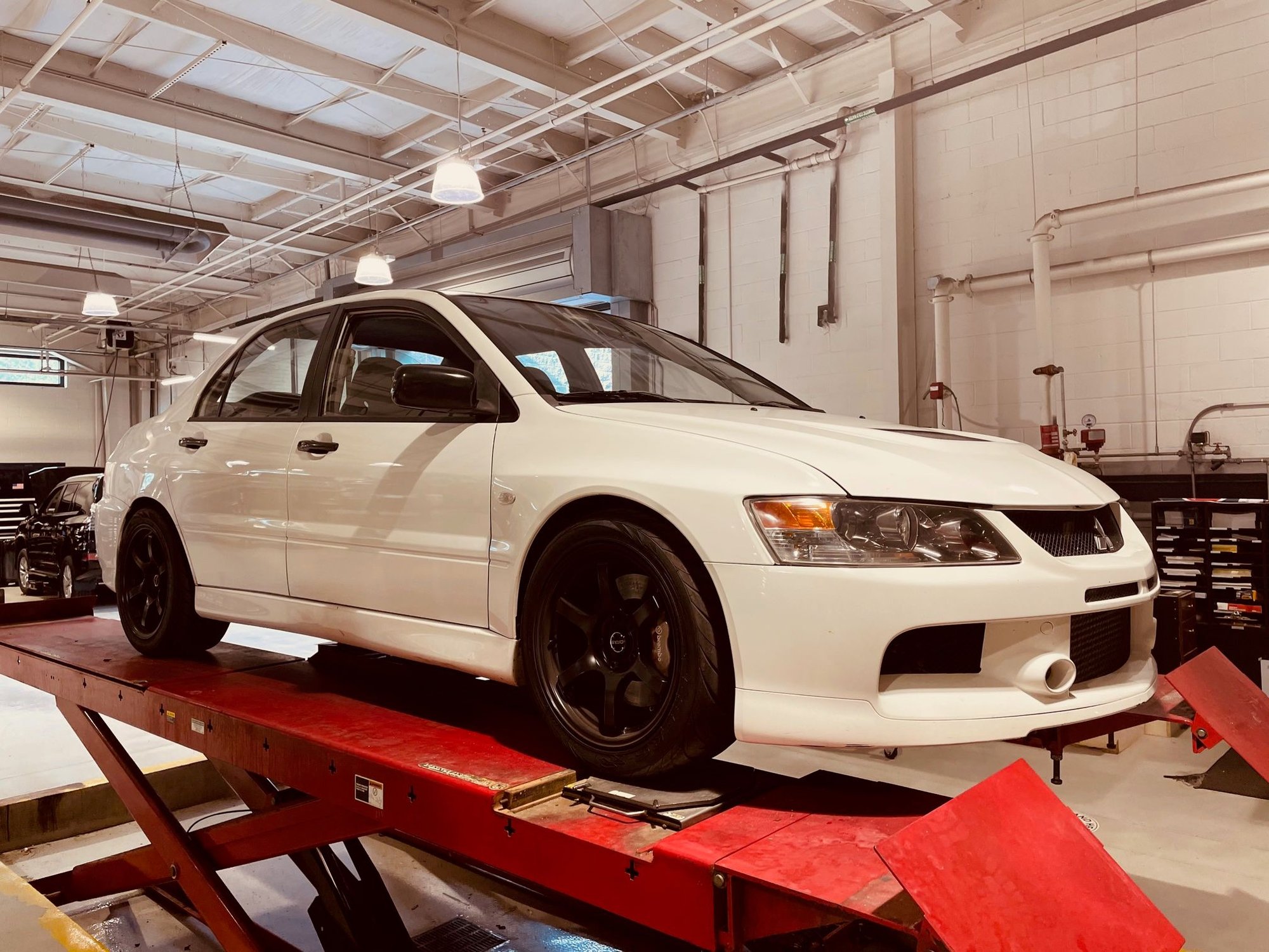 2006 Mitsubishi Lancer Evolution - 2006 Mitsubishi Lancer Evolution IX RS - Used - VIN JA3AH36C66U043788 - 141,600 Miles - 4 cyl - AWD - Manual - Sedan - White - Mount Pleasant, SC 29466, United States