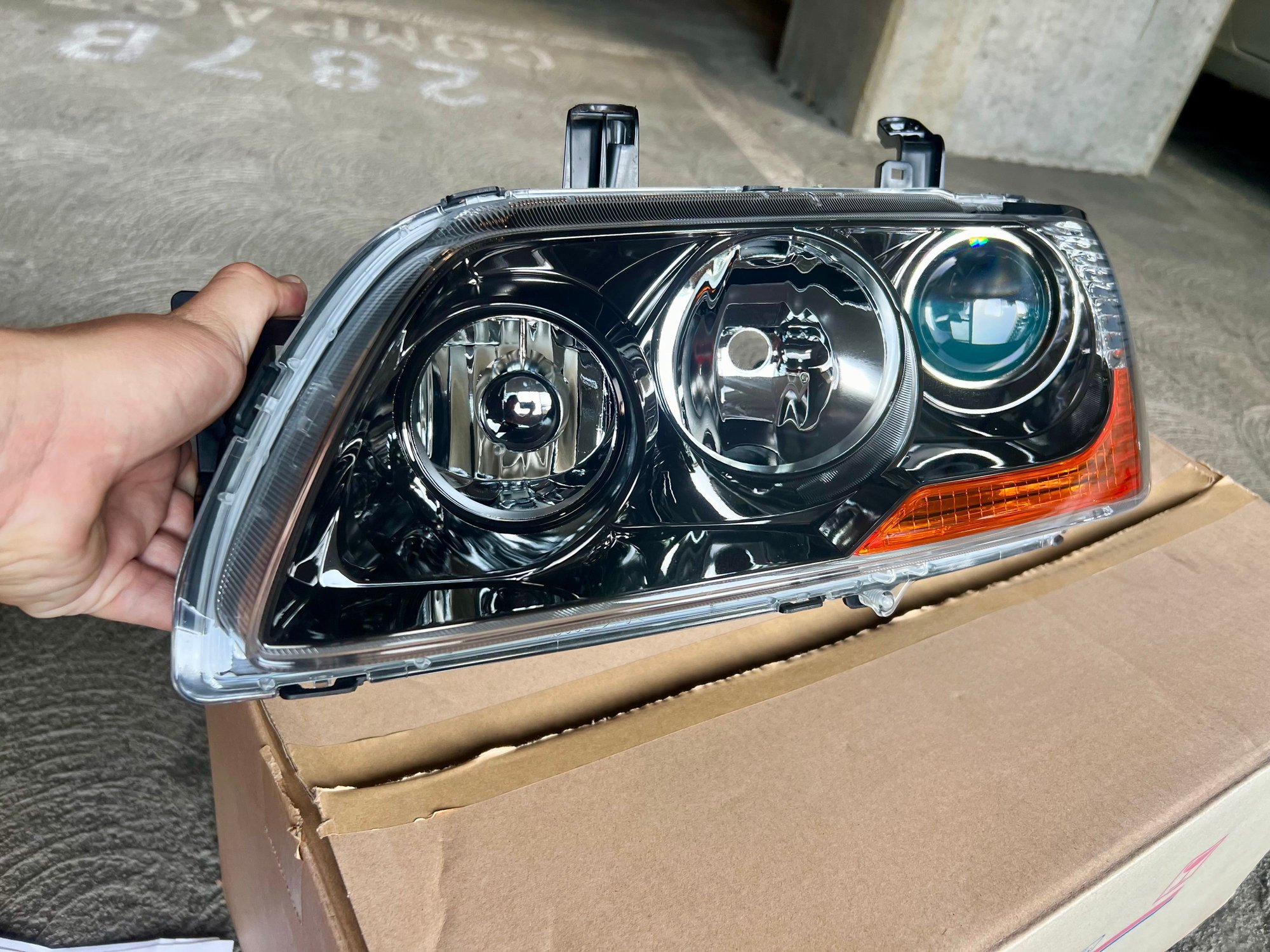 Lights - OEM Evo 9 JDM HID Headlights - Used - 2003 to 2006 Mitsubishi Lancer Evolution - Los Angeles, CA 90017, United States