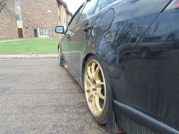 yes I know the car needs a wash....lol