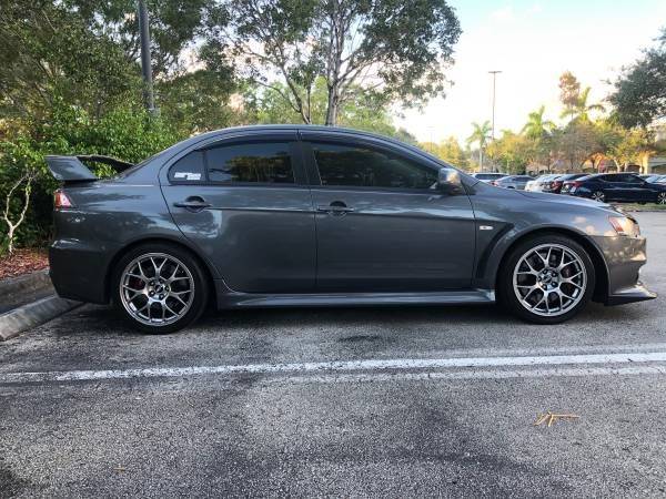 2011 Mitsubishi Lancer Evolution - 2011 Mitsubishi Evolution GSR - Used - VIN JA32W8FV6BU027304 - 67,000 Miles - 4 cyl - AWD - Manual - Sedan - Gray - Sunrise, FL 33351, United States