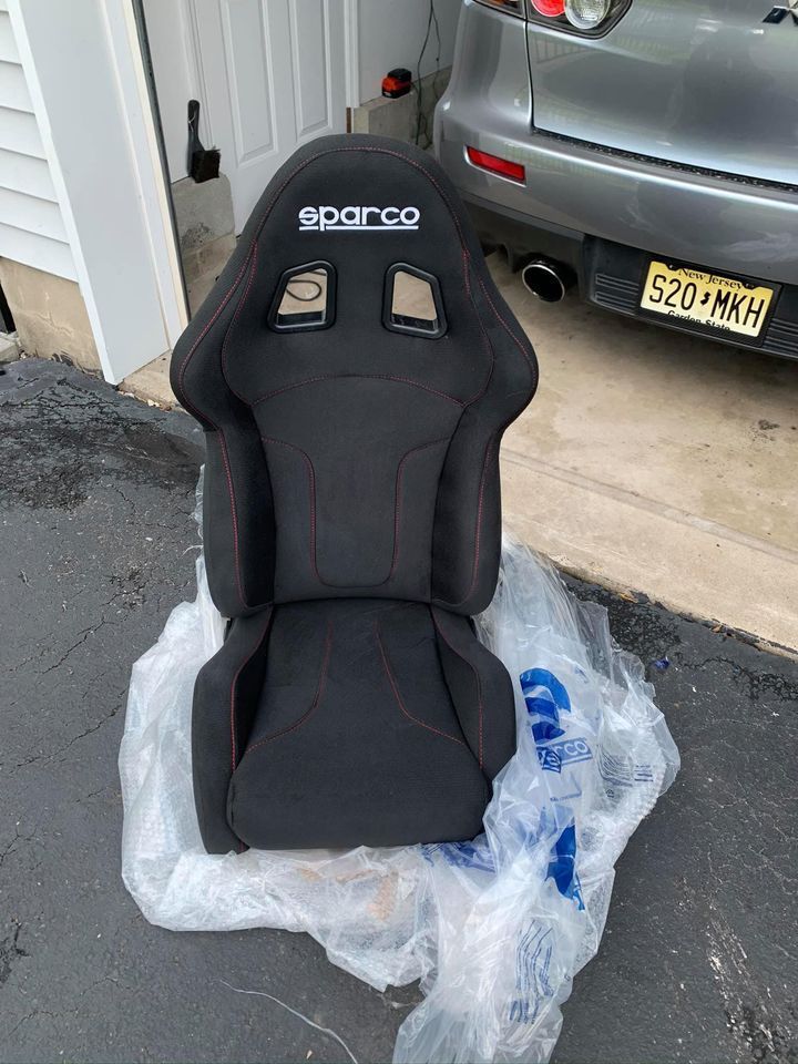 Interior/Upholstery - WTT(NJ) Sparco R600 with all hardware for Mint EVO X Leather/Leather Suede interior - Used - 2015 Mitsubishi Lancer Evolution - Milford, NJ 08848, United States