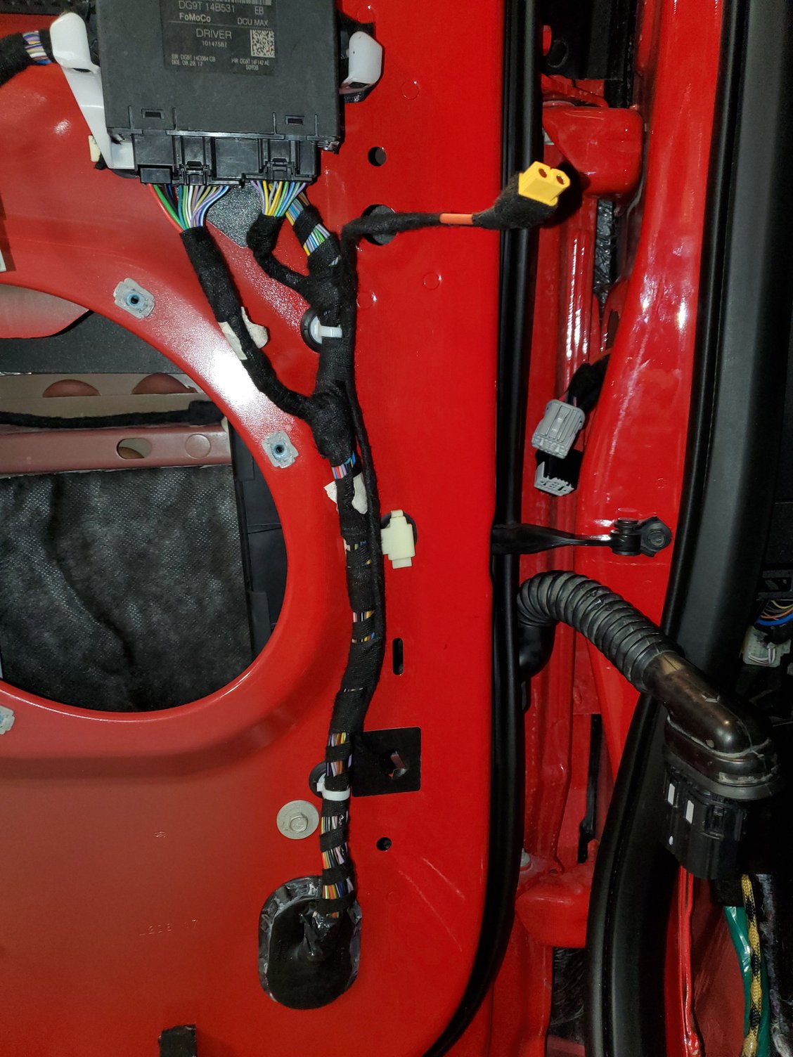 Guide Running new speaker wire through a '17 F150 door Molex Connector