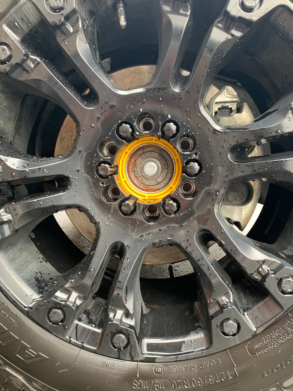 Any idea why I have 2 different colour hub centric rings? Ford F150