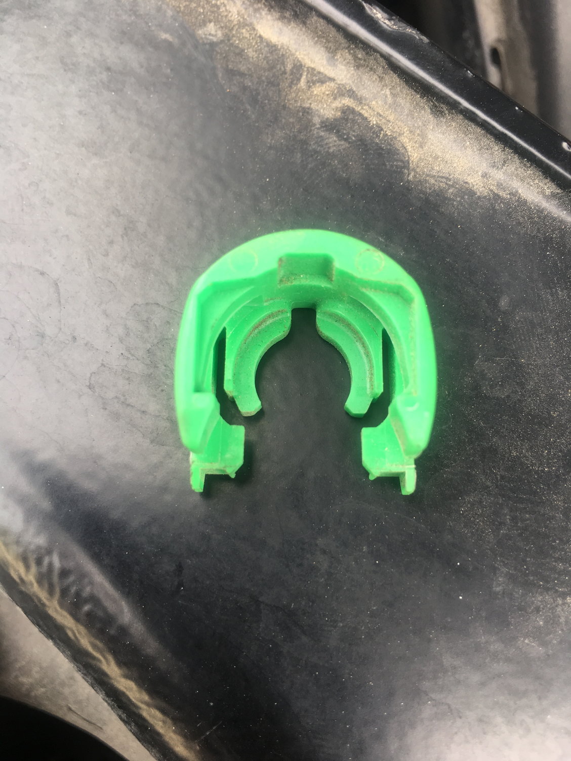 Help!! Searching for Emission hose connector! Ford F150 Forum