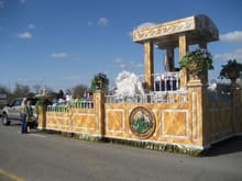Here's a Mardi Gras float I pulled a few years back with my '04.