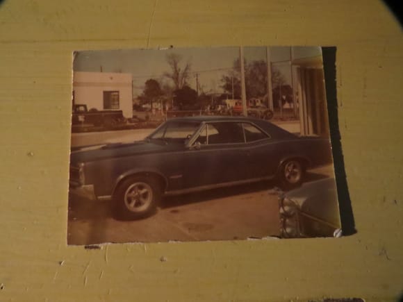 At the car wash in Thibodaux...old Polaroid camera pictures. Mickey Thompson Eliminator 2 wheels with Casler cheater slicks on the rear. Had to grind down the inner wheelwell to clear these tires. Buddy of mines '66 GTO front fender in the picture. 