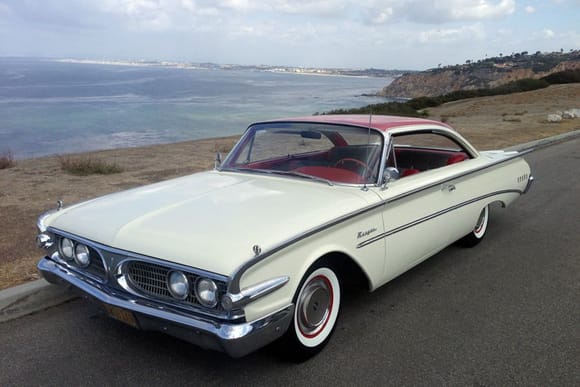 They toned down the front end styling on the 1960 Edsel. My Dad actually liked this design...I liked the '60 Ford's a lot better.