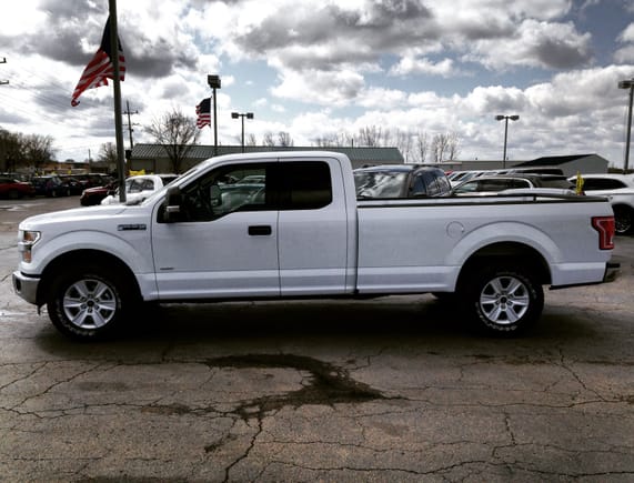 2016 F-150 XLT SuperCab 8' bed. 3.5 Eco 4x2, Max Tow, Payload was over 2,100 lbs.