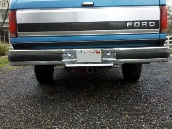 bumper and Hitch reciever off a 91 Bronco... $66, thanks pick and pull
