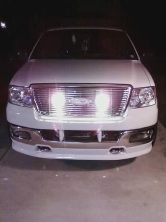 Yellow H3 Grille lights