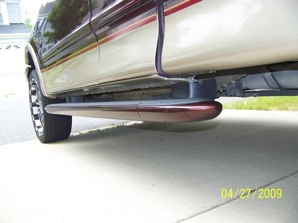 2000 Ford F150 Lariat - Lower view of Running Boards