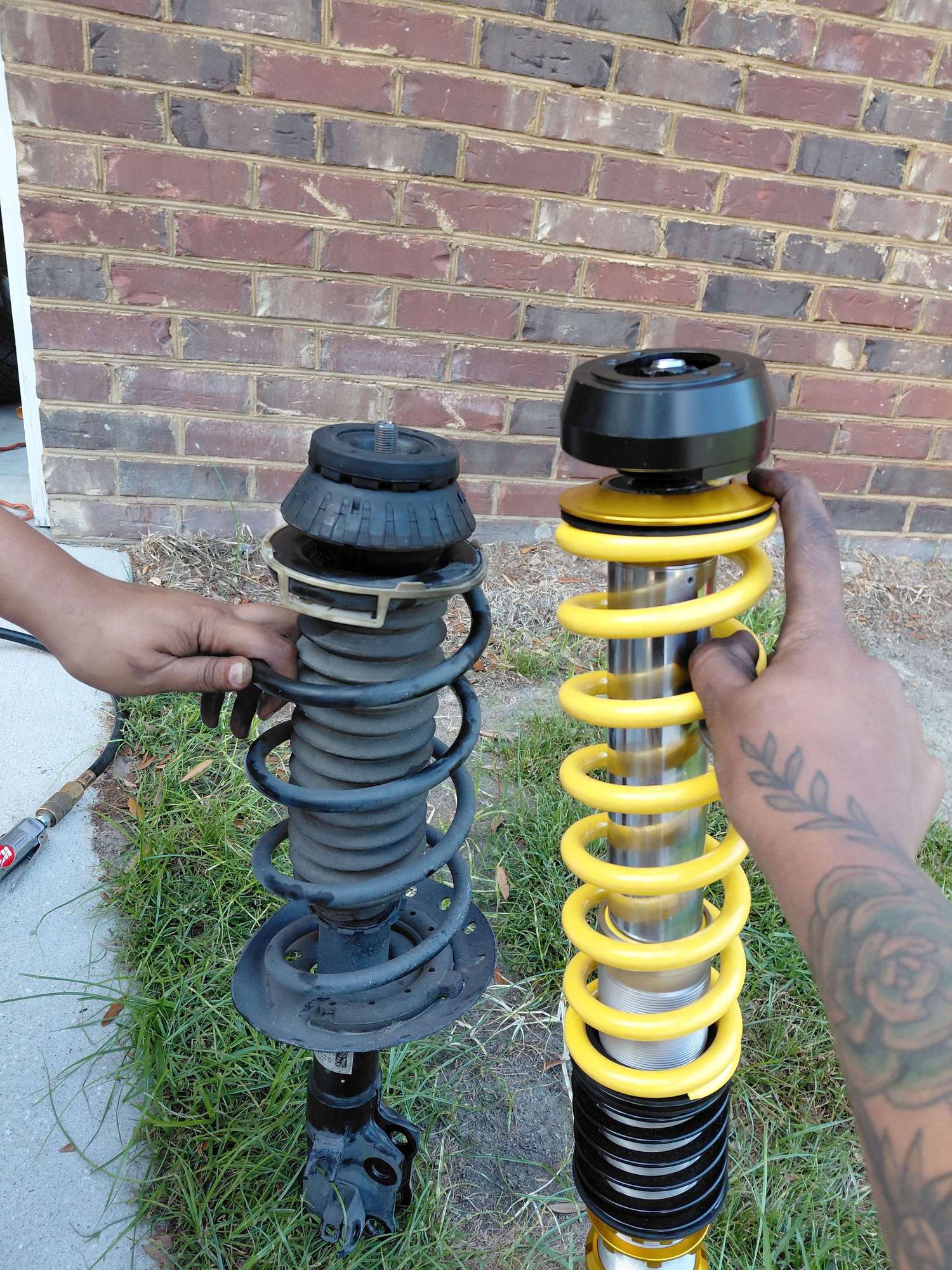 Without adjusting for even more height the strut stands much taller.