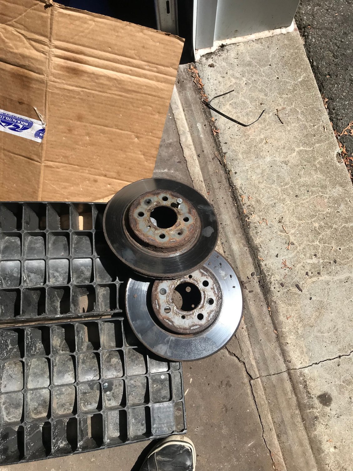 M8 screw trick