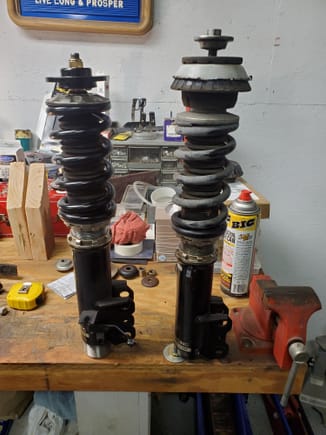 Here is the difference.  The coilover stack on the left is the new bits as they will be attached to the plate with 4 allen bolts per side.  There are six bolt holes to provide even more adjustability for the four allen bolts...