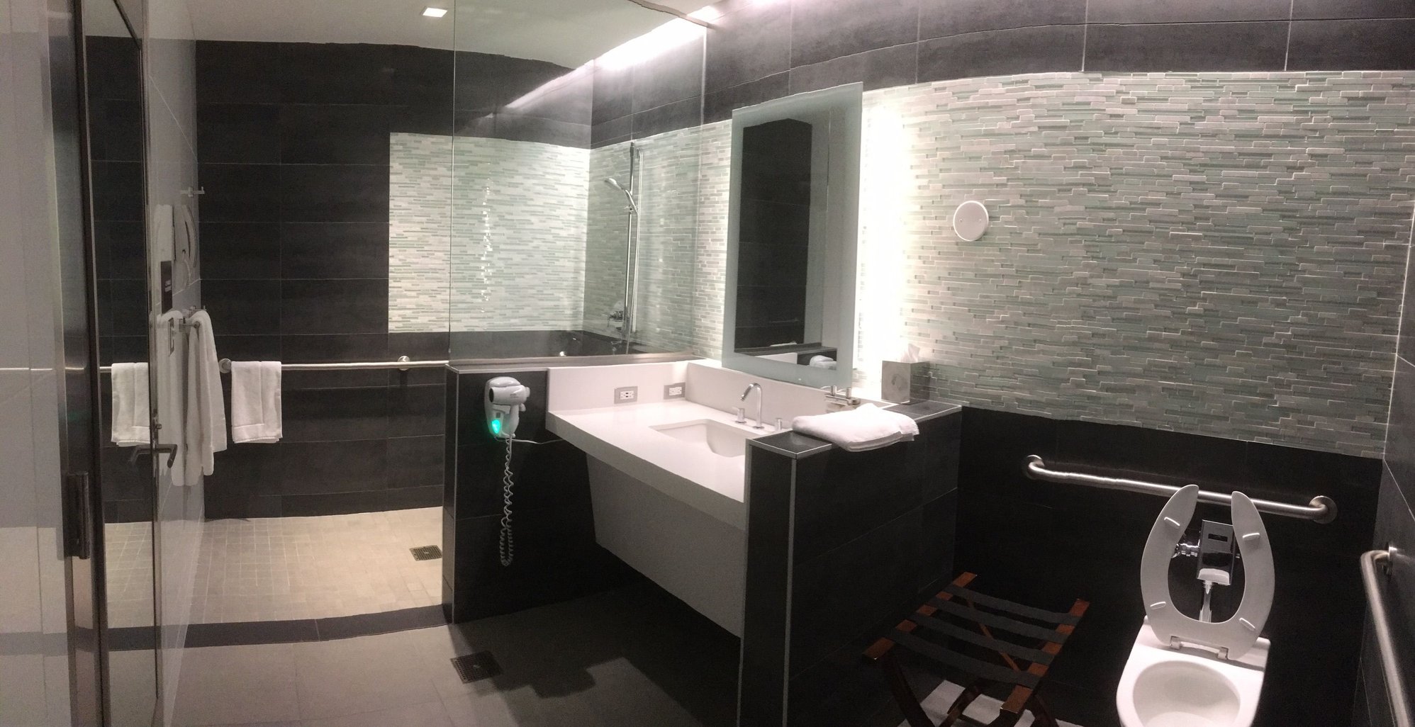 Chicago O'Hare lounges shower options FlyerTalk Forums