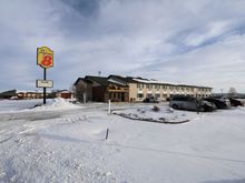 Super 8 Mount Pleasant (the next day)