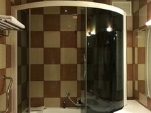 Bathroom of the Kremlin Suite
