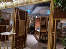 Entrance to the restaurant