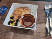 Chicken Bowl - fairly bland, and for a 2.5 hr flight, very odd to have no side or bread
