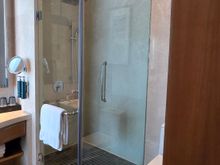 King Executive Room - Shower