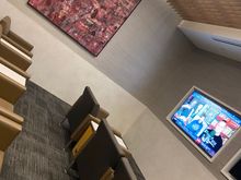 They use the flagship lounge as AC overflow space when it is needed. Still very nice of her to tell me to relax on my own here and giving me a chance to check the space out. She offered it , I was very surprised. Great service by the DFW AAngels here this morning 