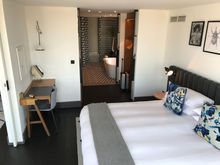 View towards dressingroom and bathroom 