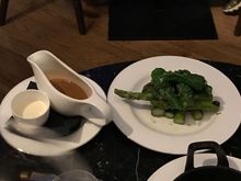 Asperagus with piment vert & complimentary sauces