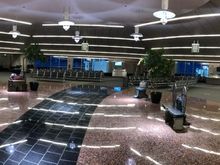 Concourse B rotunda 