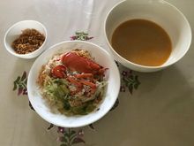 Lobster with rice and soup ( pao fan )
