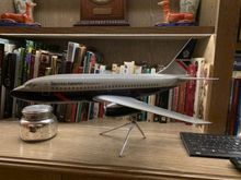 Space models 737-200