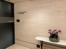Entrance with automatic sliding door 