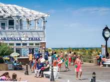 Bethany beach boardwalk

https://delawarebeaches.guide/article/bethany-beach-10-best