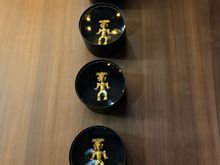 They have this gold art all over the lounge 