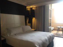 Executive room with terrace and harbour view
