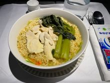 "Styled up" cup noodles are still cup noodles. Come on SQ, you're not Jetstar!