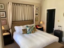 Also here a Queen bed