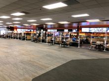Passing by SF Giants Restaurant, a "Priority Pass Lounge."  It looked to be going strong. 