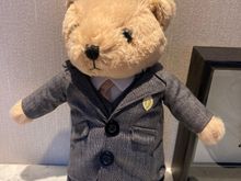 IC PL: Edition 2023 : the welcoming doorman Teddy inspired by real life Paddy the doorman