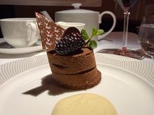 The caramel and chocolate was the better of the two desserts 