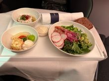 HEL-JFK Dinner: Opted for a light salad option as I had been fed by lounges and airlines for almost 20 hrs by this time
