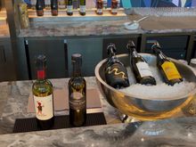 Prestige Lounge Garden 281 wines