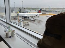 Lounge tarmac views