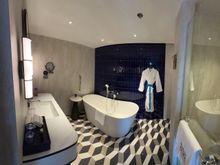 Nice bathroom with toothpaste tablets